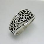 Celtic Dara Knot with 4 Interlocking Triangles-Pierced